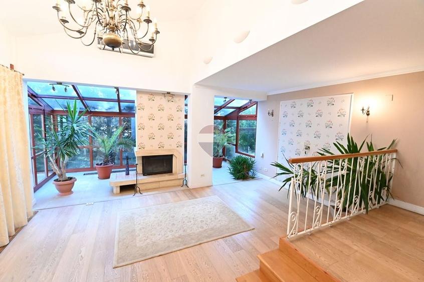 Casă individuală cu 10 camere cu Piscina în Bariera Vâlcii