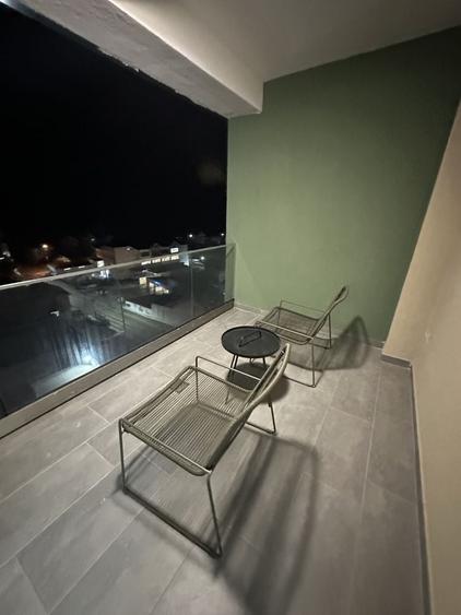 Inchiriez apartament 2 camere tip studio centru zavoi parc - 7
