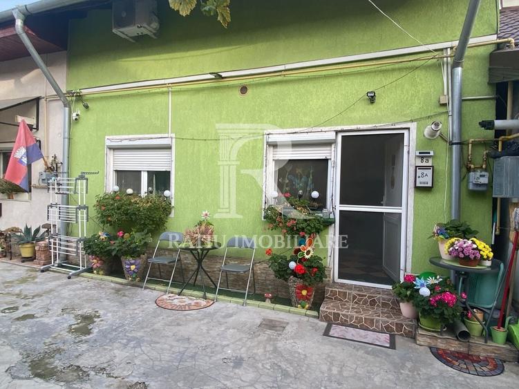 Casă cu 3 camere cu Canalizare în Ultracentral