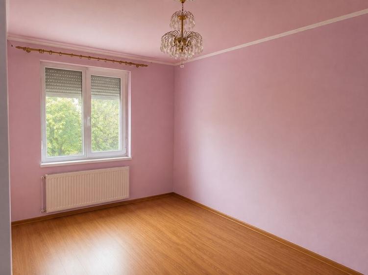 Apartament cu 2 camere nedecomandat în Central