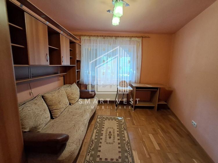 Apartament cu 3 camere semidecomandat, mobilat în Micro 16