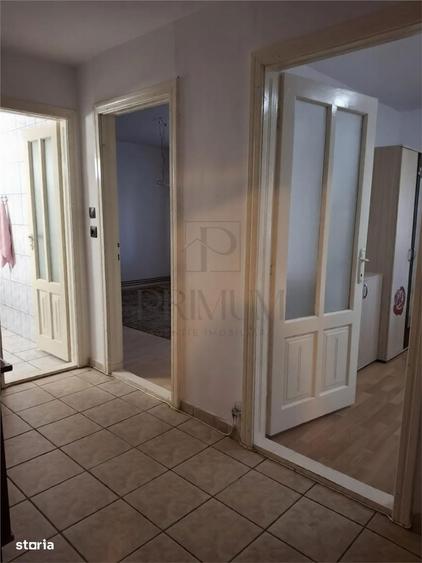 Apartament cu 3 camere decomandat, mobilat în Fabric