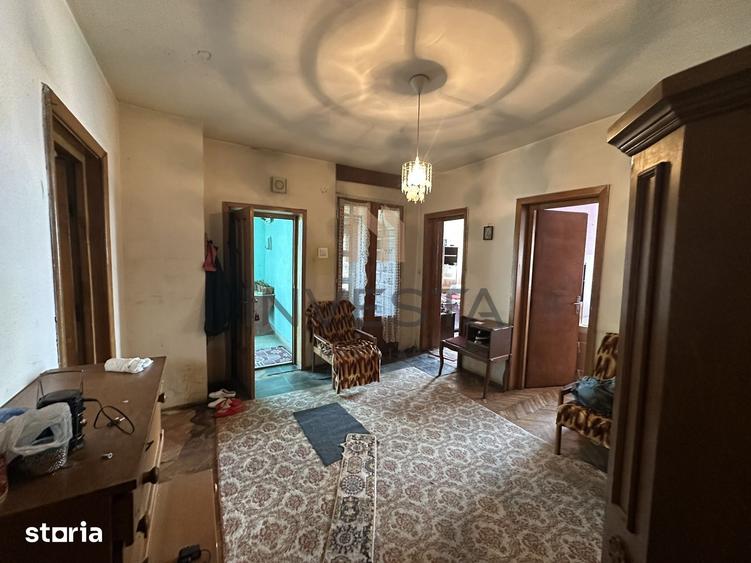 Apartament cu 4 camere decomandat în Gruia