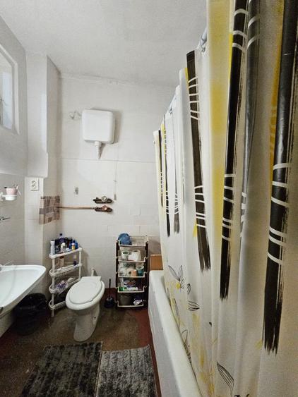 Apartament cu 2 camere decomandat în Drumul Taberei