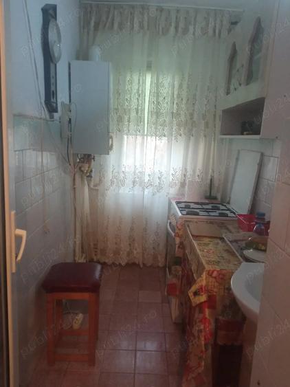Apartament cu 2 camere semidecomandat în Viziru 1