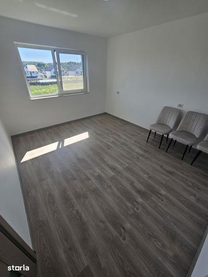 Casă cu 3 camere cu Teren 335 Mp în Șcheia