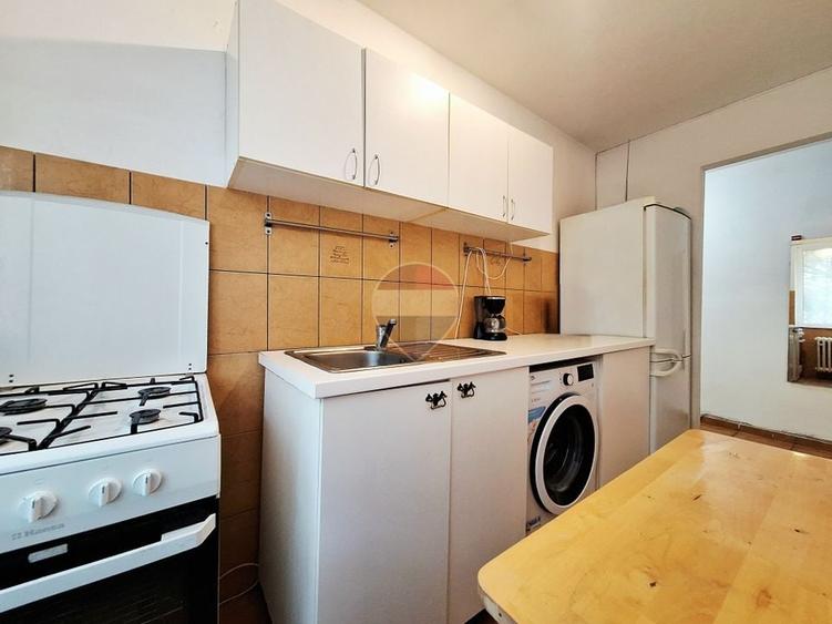Apartament cu 2 camere decomandat, mobilat în Berceni