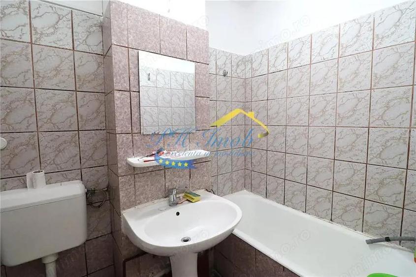 Apartament cu 2 camere semidecomandat în Liceul Militar