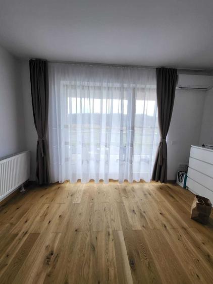Garsonieră decomandată în Livezeni