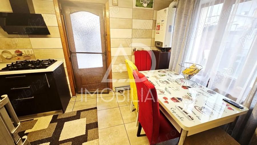 Casă cu 4 camere în Panduraș