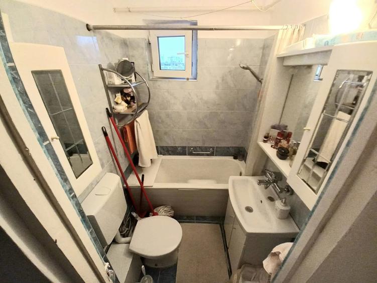 Apartament cu 2 camere decomandat, mobilat în Podul de Piatră