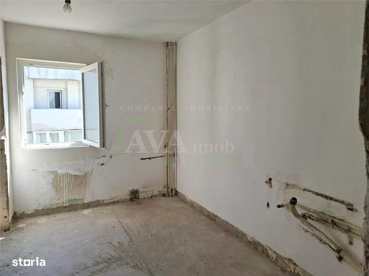Apartament cu 3 camere decomandat în Barna