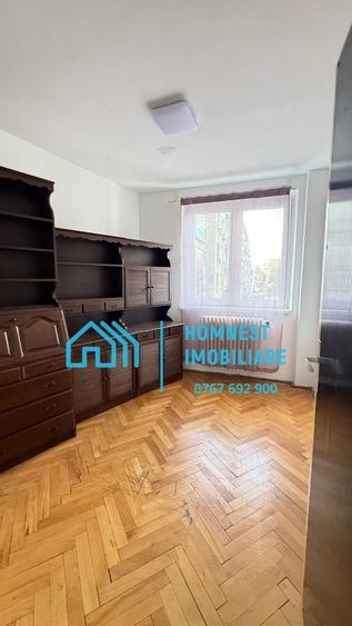 Apartament cu 3 camere semidecomandat, mobilat în P-ța Amzei