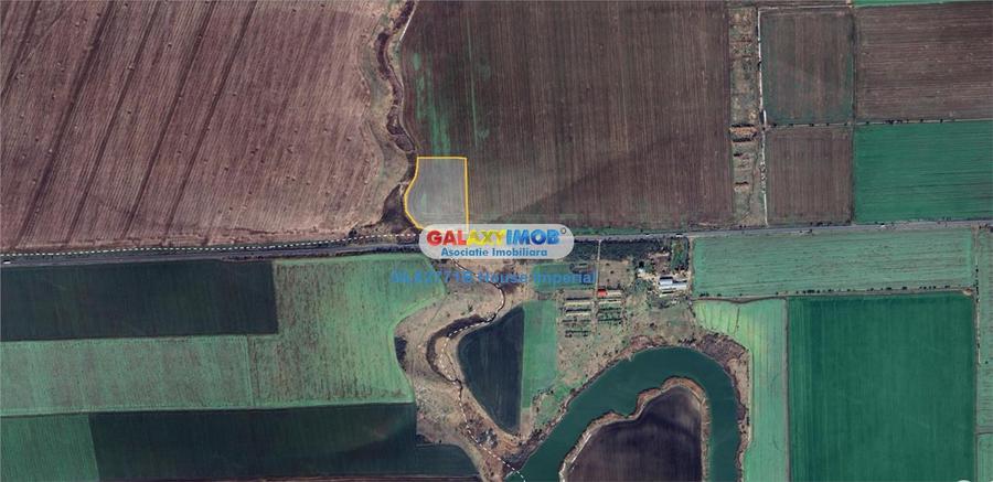 Teren extravilan de 32800 mp, în Ghimpați
