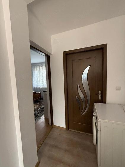 Casă cu 2 camere cu Teren 7100 Mp în Central