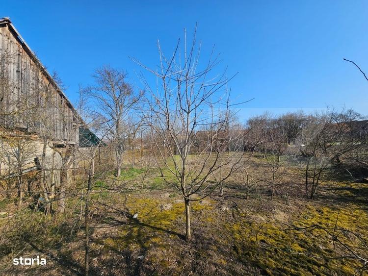 Casă cu 4 camere cu Teren 1000 Mp în Sâncel