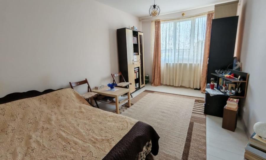 Apartament cu 3 camere decomandat în Țiglina 2