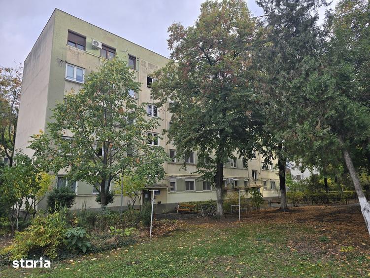 Apartament cu 2 camere în Intim