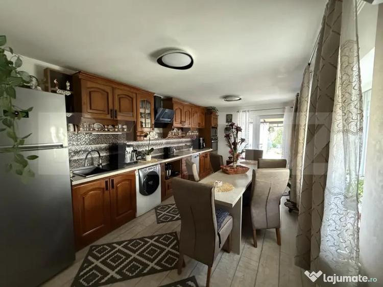Casă cu 4 camere cu Teren 237 Mp în 14 Mai