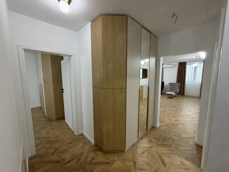 Apartament cu 4 camere decomandat în Pescărie