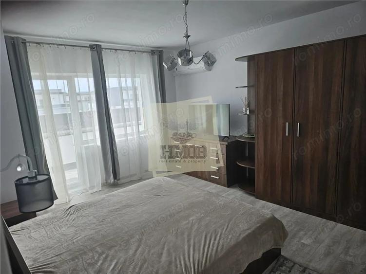 Apartament cu 4 camere, mobilat în Central