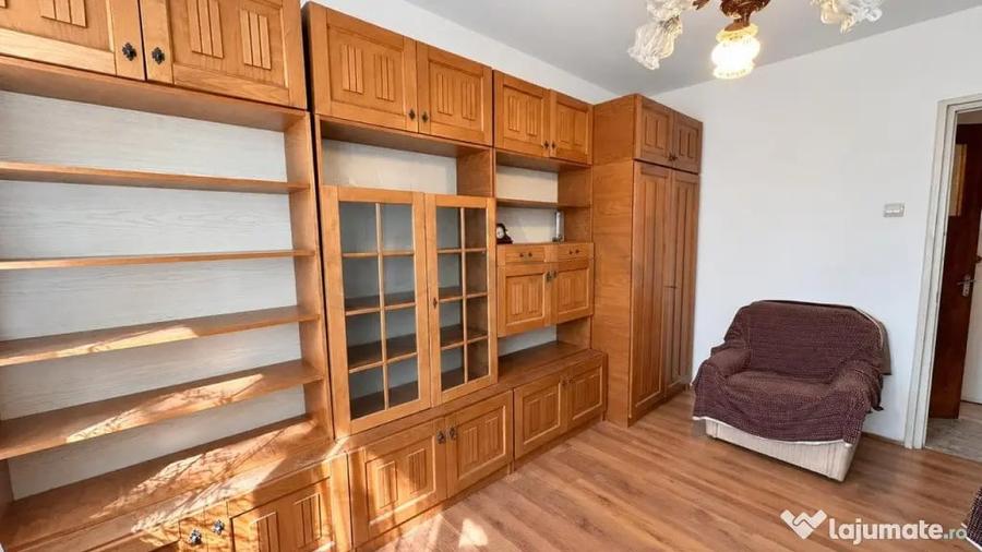 Apartament cu 2 camere decomandat în Obor