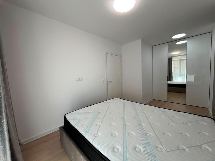 Apartament cu 2 camere decomandat în Theodor Pallady
