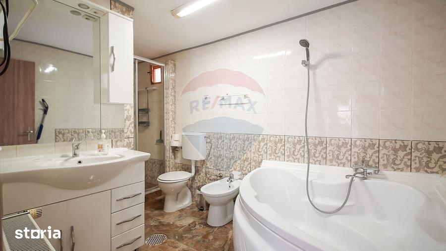 Casă cu Teren 789 Mp în Central
