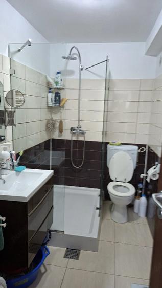 Garsonieră decomandată în Central