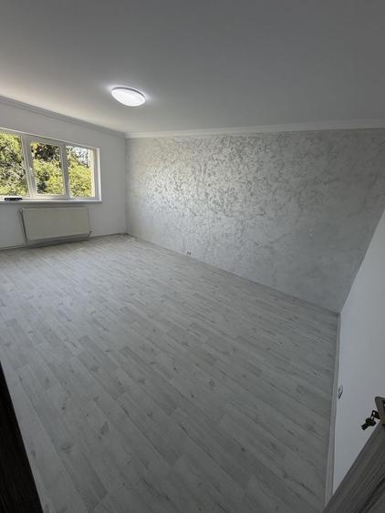 Apartament cu 3 camere decomandat în Micro 14