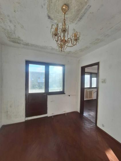 Apartament cu 2 camere nedecomandat în Central