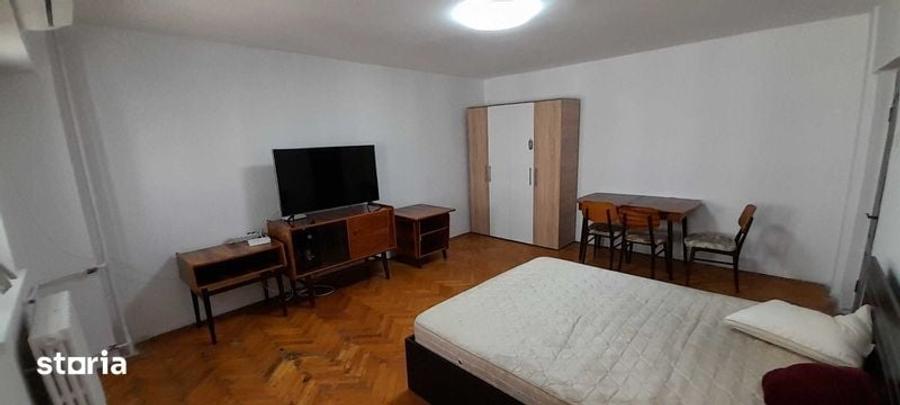 Apartament cu 2 camere decomandat în Centrul Civic