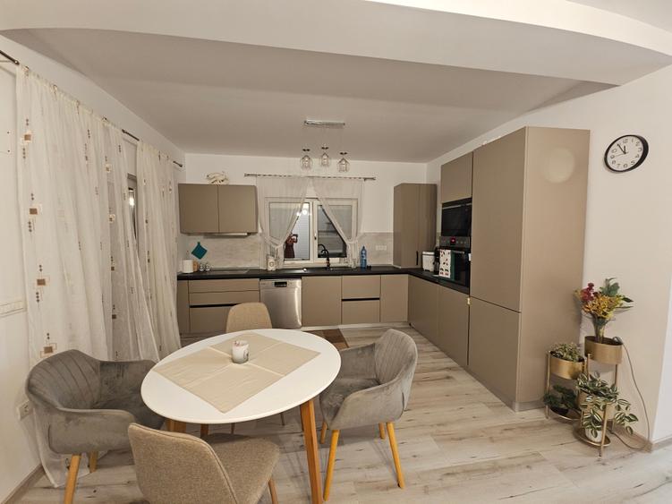 Duplex cu 2 camere cu Canalizare în Moșnița Veche