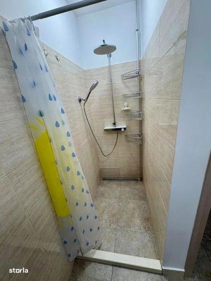 Apartament cu 3 camere decomandat, mobilat în Dămăroaia