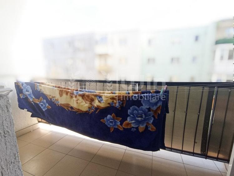 Apartament cu 4 camere decomandat, mobilat în Gruia