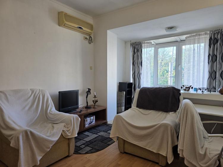 Apartament cu 2 camere semidecomandat, mobilat în Kogălniceanu
