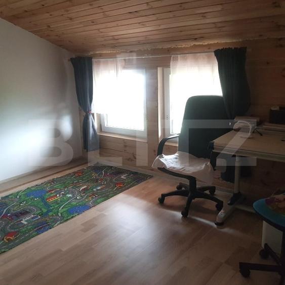 Casă individuală cu 5 camere cu Canalizare în Bod