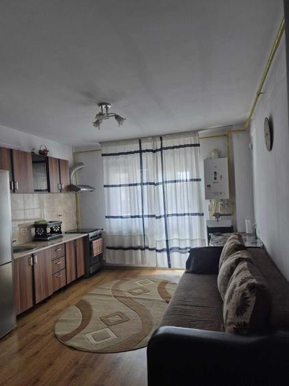 Apartament cu 2 camere semidecomandat în Berceni