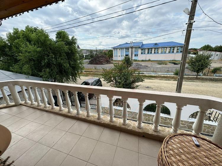 Casă individuală cu 2 camere cu Canalizare în Cuza Vodă
