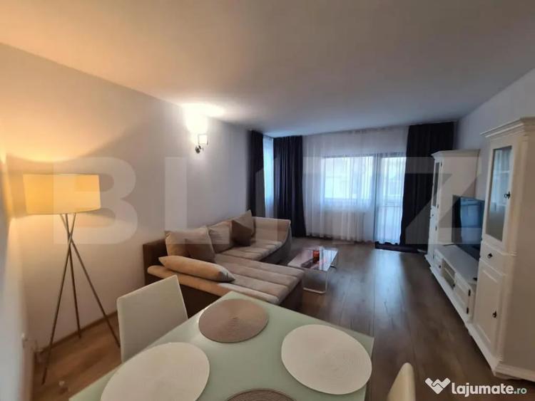 Apartament cu 3 camere decomandat în Cetate