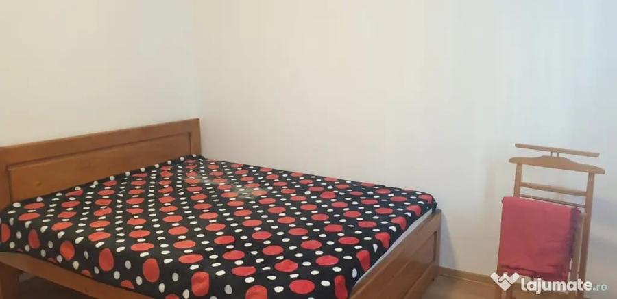 Apartament cu 2 camere decomandat în Tei