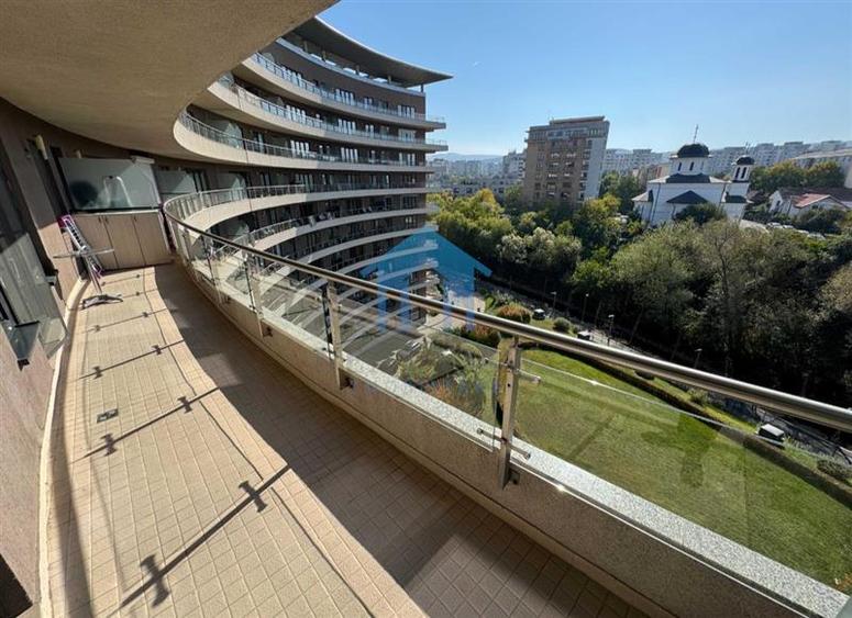 Apartament cu 2 camere decomandat în Plopilor