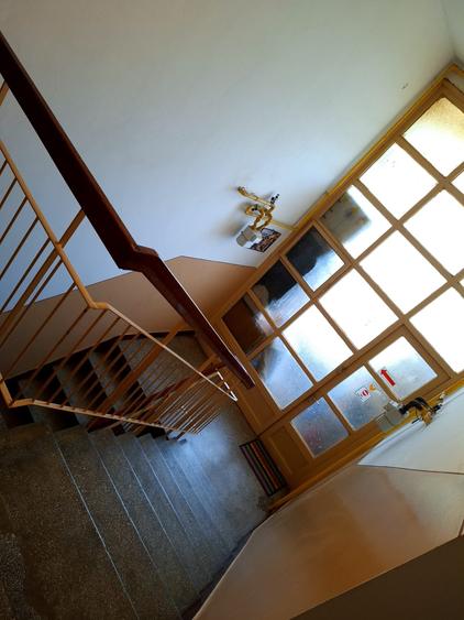 Apartament cu 2 camere semidecomandat în Craiovei