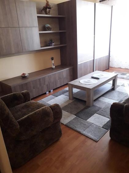 Apartament cu 2 camere decomandat în Tudor