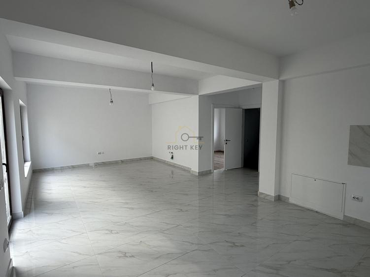 Duplex cu 5 camere cu Canalizare în Dragomirești-Deal