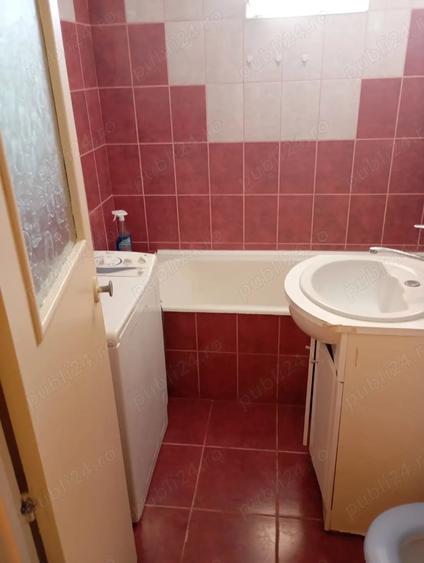 Garsonieră decomandată în Central