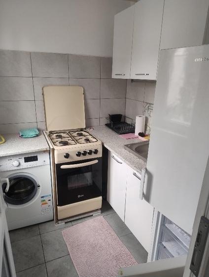 Apartament cu 2 camere nedecomandat, mobilat în Tomis Nord