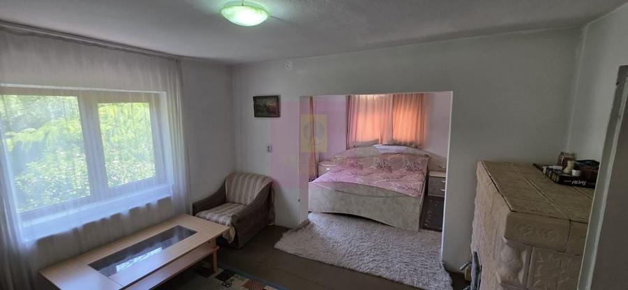 Casă cu 4 camere cu Teren 451 Mp în Central