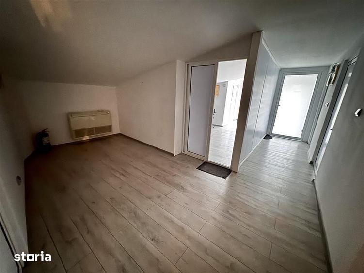 Casă cu 6 camere cu Teren 270 Mp în Sud