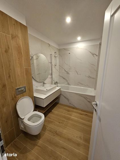 Apartament cu 3 camere decomandat în Astra